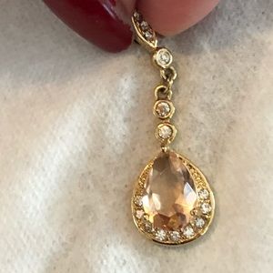 Timelessly beautiful pendant